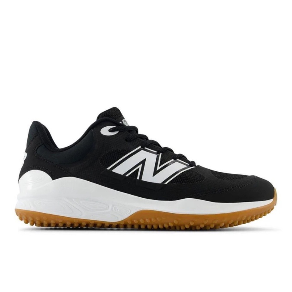 New Balance Fresh Foam 3000 v7 Turf Trainer. T3000BK7